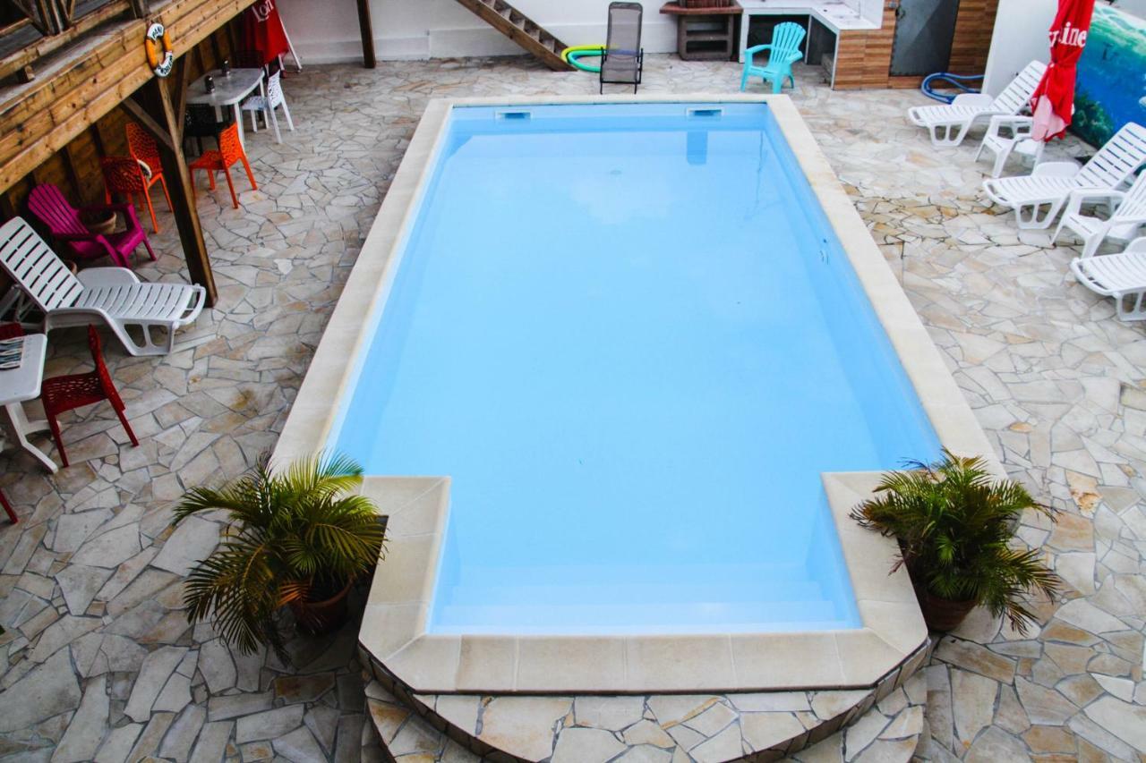 Residence Fruit De La Passion Caliente Sainte-Anne Luaran gambar